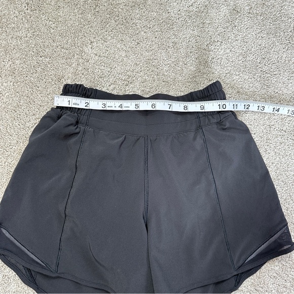 Lululemon Women’s Lululemon Hotty Hot Short High-Rise Long 4" in Black Size 2 - Picture 13 of 16